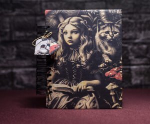 Libreta personalizada de Alicia en el país de las maravillas.